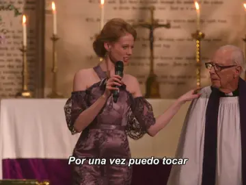 El momento en que la dama de honor le roba el protagonismo a la novia El momento en que la dama de honor le roba el protagonismo a la novia