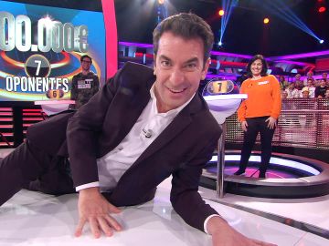 Arturo Valls, a punto de dejarse sus 'pilotes': su gui&ntilde;o al youtuber Miquel Montoro en '&iexcl;Ahora caigo!'