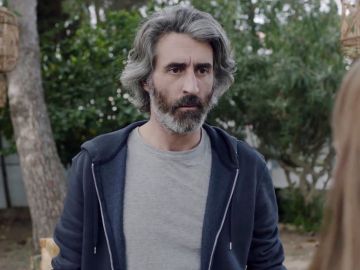 Sergio, interpretado por Víctor Duplá