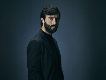 Xavier, interpretado por Javier Rey 