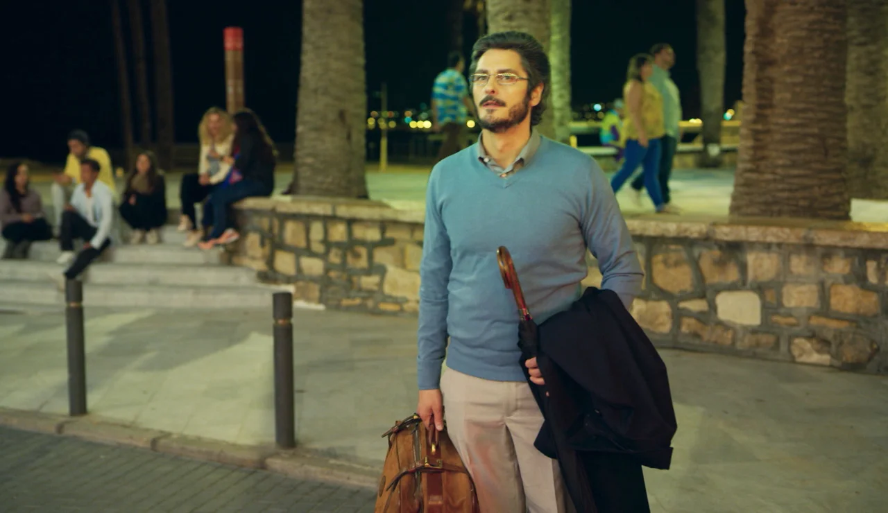 ¿Qué se le ha perdido a Xabier en 'Benidorm'? Descúbrelo el 7 de junio en ATRESplayer PREMIUM