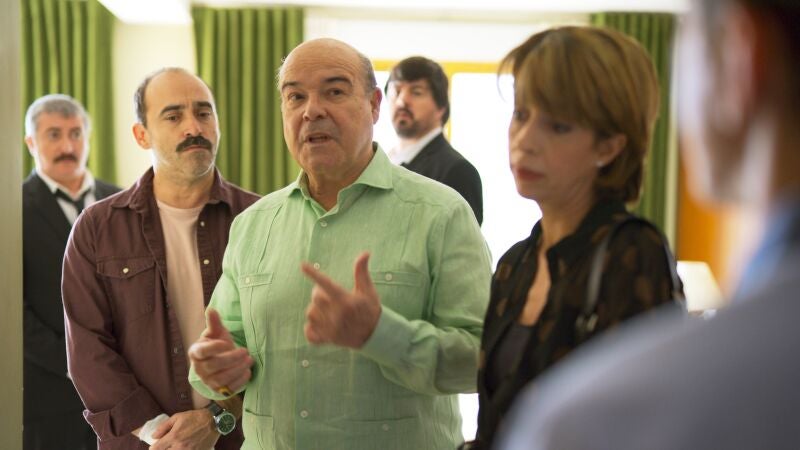 ¿Cómo terminará 'Benidorm'? Antonio Resines nos da las claves del último capítulo