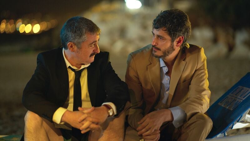 Xabi decide distanciarse de María Miranda, este domingo en el séptimo capítulo de 'Benidorm' en ATRESplayer PREMIUM