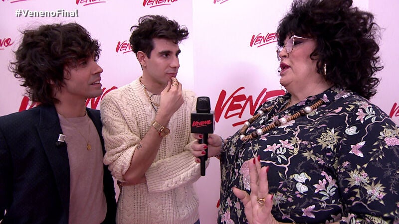 ¿Qué regalaron Javier Calvo y Javier Ambrossi a Paca La Piraña?