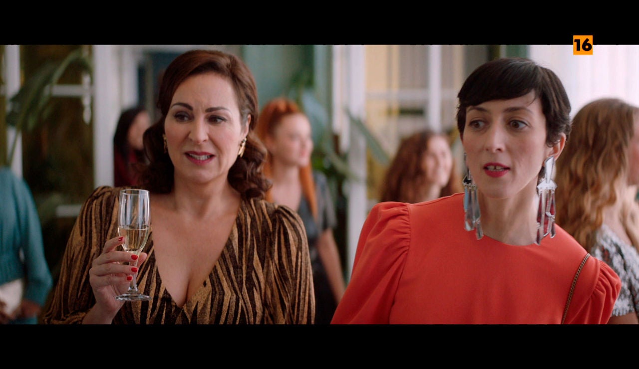 Donde Ana ve cuerpazos, Rebeca solo ve comida