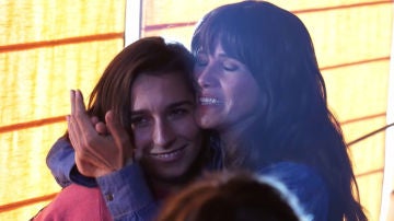 Las lágrimas de emoción de Goya Toledo tras finalizar una de sus secuencias más emotivas con Lola Rodríguez en &#39;Veneno&#39;