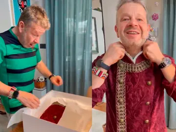 El regalazo de ‘La cocinera de Castamar’ a Alberto Chicote: “¡Es una joya!” El regalazo de ‘La cocinera de Castamar’ a Alberto Chicote: “¡Es una joya!”