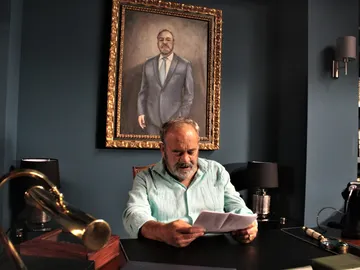 Tito Valverde es Víctor Entrerríos en 'Alba' Tito Valverde es Víctor Entrerríos en 'Alba'