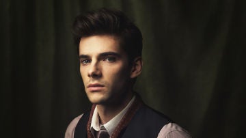 Álvaro Rico es Jacobo Entrerríos en 'Alba'