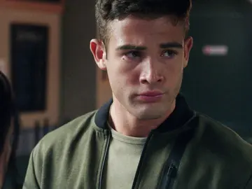 Hugo le cuenta la verdad a Alba: “Bruno no hizo nada” Hugo le cuenta la verdad a Alba: “Bruno no hizo nada”