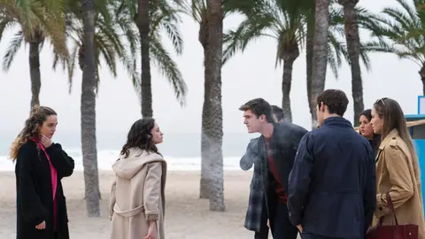 En el próximo capítulo… Alba se enfrenta a Bruno delante de los Entrerríos: "Tú eres el peor de todos" Capítulo 12 de 'Alba'