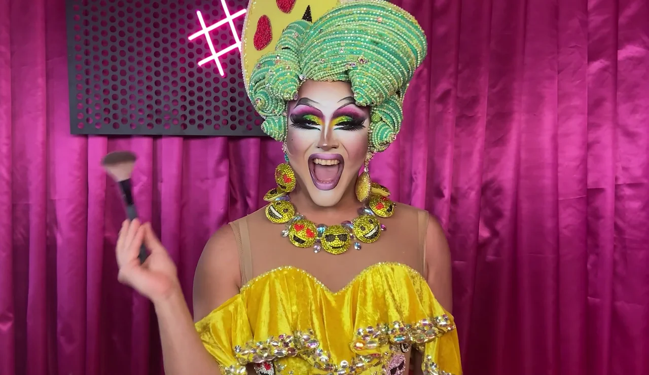 Vídeo tutorial: Drag Vulcano nos detalla su maquillaje paso a paso