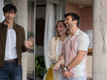 Ana Milán conoce a los padres de Adolfo, su marido por amistad Ana Milán conoce a los padres de Adolfo, su marido por amistad