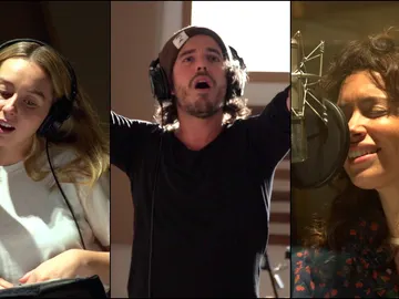 Nos colamos en el estudio de grabación con Paula Usero, Carol Rovira y Roi Méndez: ¡así se grabó la canción que cierra la cuarta temporada de #Luimelia! Nos colamos en el estudio de grabación con Paula Usero, Carol Rovira y Roi Méndez: ¡así se grabó la canción que cierra la cuarta temporada de #Luimelia!