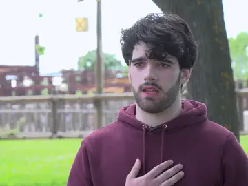 Daniel Avilés es Carlitos Daniel Avilés es Carlitos