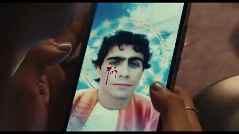 María entra en contacto con Gabriel, el hijo de Santiago Aguirre María entra en contacto con Gabriel, el hijo de Santiago Aguirre