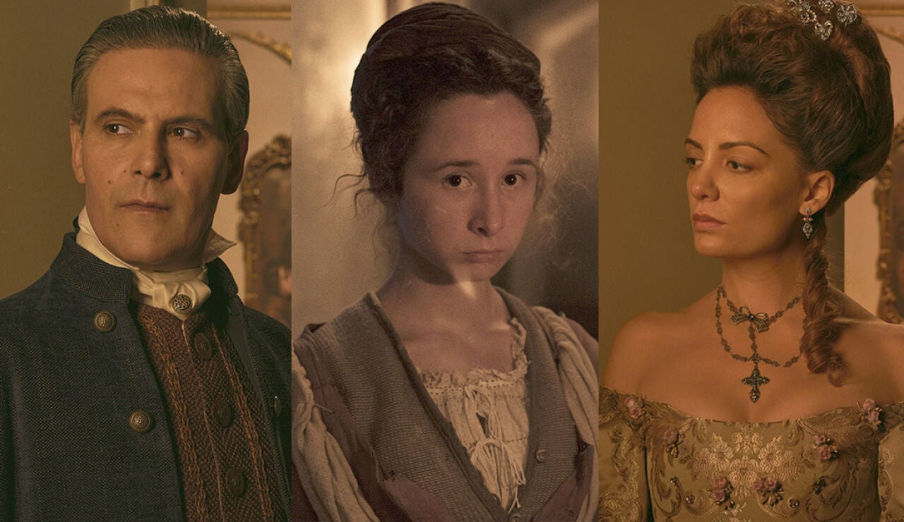 Roberto Enr&iacute;quez, Mar&iacute;a Herv&aacute;s y Anna Cort&eacute;s, premiadas en los Premios PRODU por sus papeles en 'La cocinera de Castamar' 