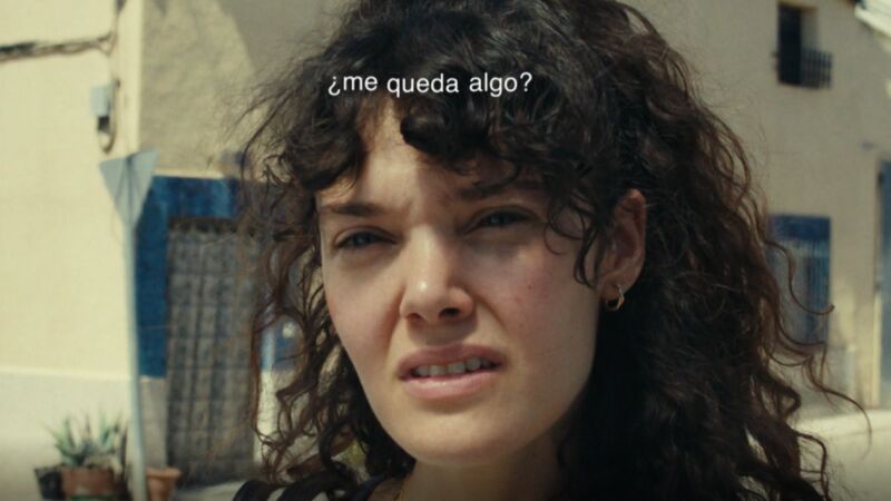 La Virgen de la Esperanza se cruza en el camino de María