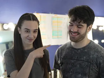 Daniel Avilés y Maggie García se enfrentan al Juego de las confesiones Daniel Avilés y Maggie García se enfrentan al Juego de las confesiones