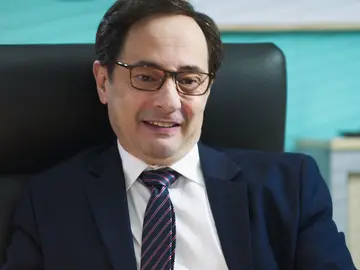 Gregorio presenta a sus cuatro hijos con una descripción… ¿diferente a la realidad? Gregorio presenta a sus cuatro hijos con una descripción… ¿diferente a la realidad?