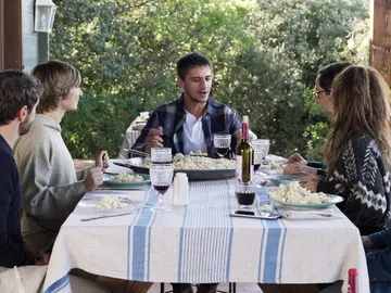 Gregorio, horrorizado ante la paella de tofu de Javi: “En Denia tienen que estar llorando” Gregorio, horrorizado ante la paella de tofu de Javi: “En Denia tienen que estar llorando”