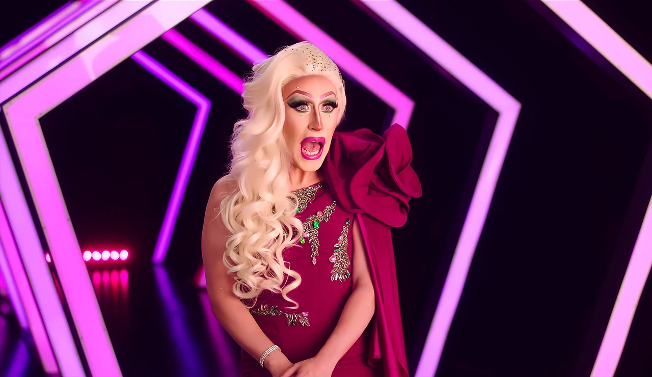 Samantha Ballentines: "Me dicen que me parezco a Christina Aguilera"