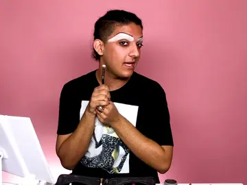 Tutorial de maquillaje de Jota Carajota Tutorial de maquillaje de Jota Carajota