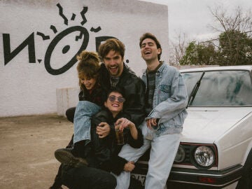 Marc, Toni, Nuria y Sento pasan de la inocencia a la madurez a lo largo de los a&ntilde;os m&aacute;s significativos.