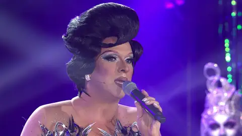 Sharonne no tiene dudas: "El premiazo que me llevo es una familia travesti" Sharonne no tiene dudas: "El premiazo que me llevo es una familia travesti"