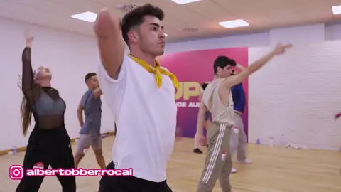 Así marcó 'Un paso adelante' a toda una generación: "Empecé a bailar gracias a la serie" Así marcó 'Un paso adelante' a toda una generación: "Empecé a bailar gracias a la serie"