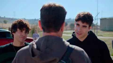 Carlos sueña con los Javis Carlos sueña con los Javis