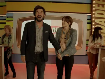 ¿Conseguirá Carlos acordarse?: El momento en el que Laura conoció a Carlos al descubierto ¿Conseguirá Carlos acordarse?: El momento en el que Laura conoció a Carlos al descubierto