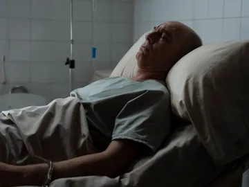 “Nueve puñaladas son muchas para seguir vivo”: Descubre qué ocurre con Miguel Vistas en el capítulo 4 de ‘La novia gitana’, este domingo en ATRESplayer PREMIUM “Nueve puñaladas son muchas para seguir vivo”: Descubre qué ocurre con Miguel Vistas en el capítulo 4 de ‘La novia gitana’, este domingo en ATRESplayer PREMIUM
