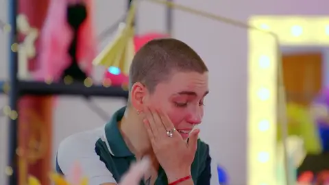 Kande le confiesa su secreto a Angelita Kande le confiesa su secreto a Angelita