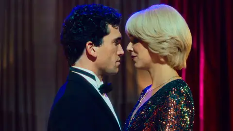 La propuesta más inesperada de Ángel Cristo a Bárbara Rey: “¿Te quieres casar conmigo?” La propuesta más inesperada de Ángel Cristo a Bárbara Rey: “¿Te quieres casar conmigo?”