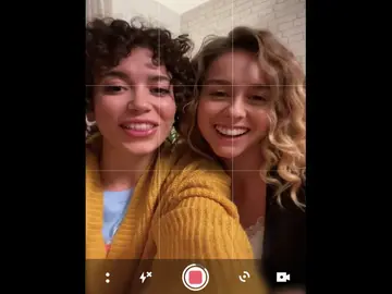 Luisita y Amelia, más reales que nunca con sus perfiles oficiales Luisita y Amelia, más reales que nunca con sus perfiles oficiales