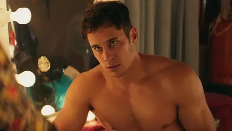 Nervioso, desnudo y... haciendo un show: ¿está preparado 'NACHO'? Nervioso, desnudo y... haciendo un show: ¿está preparado 'NACHO'?