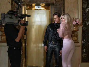 El tour de Nacho y Bellísima por la mansión Sade El tour de Nacho y Bellísima por la mansión Sade