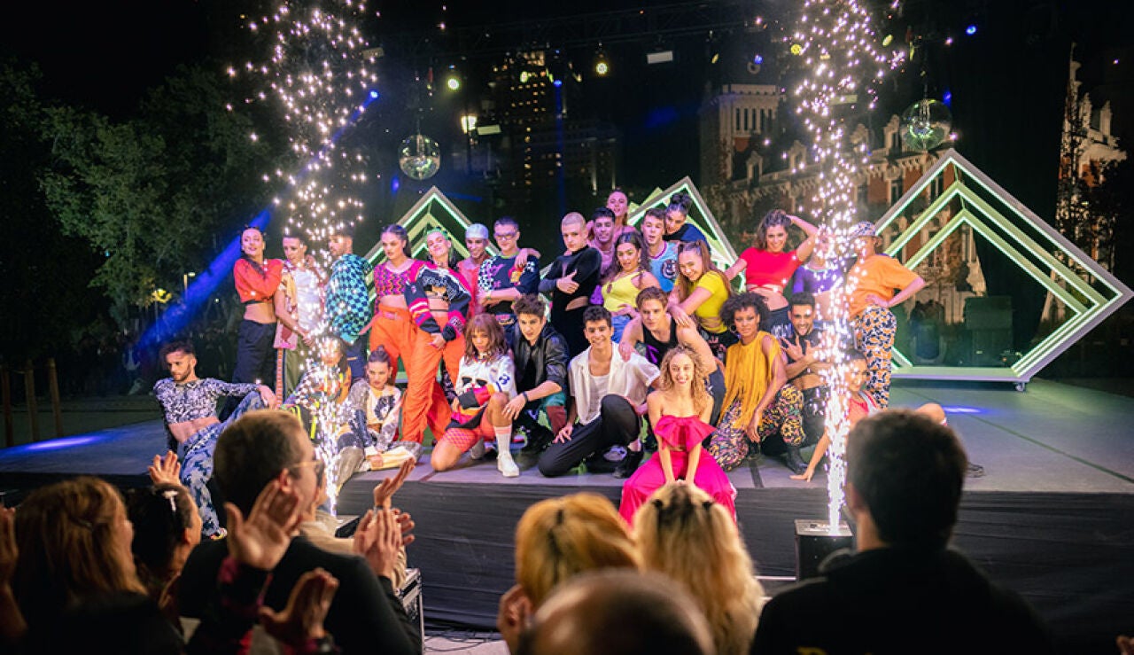 La espectacular coreograf&iacute;a en Plaza Espa&ntilde;a de los alumnos de la escuela 