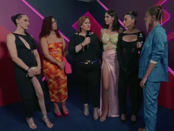 Loren, Tamara, Eva, Josette, Nacha y Renee: así son las protagonistas de ‘Vestidas de azul’ Loren, Tamara, Eva, Josette, Nacha y Renee: así son las protagonistas de ‘Vestidas de azul’