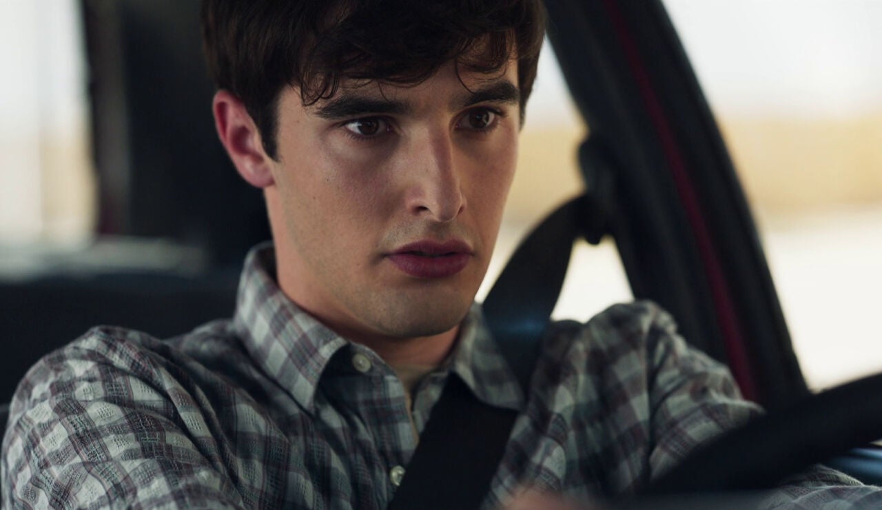 &Aacute;lex atropella accidentalmente a Hugo y se da a la fuga