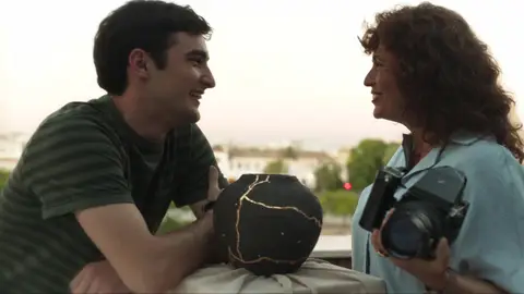 Álex recuerda una importante lección que le enseñó su madre Álex recuerda una importante lección que le enseñó su madre