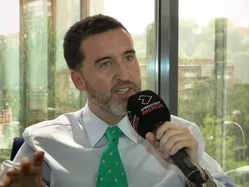Juan Vinuesa presenta a Fede: “Muy primitivo y, probablemente, muy básico” Juan Vinuesa presenta a Fede: “Muy primitivo y, probablemente, muy básico”