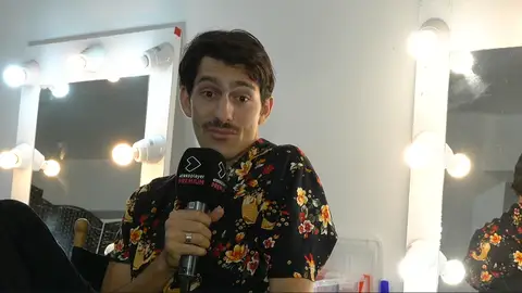 James es medio americano y medio italiano y, actualmente, reside en Madrid, donde, como él dice, “ha venido a liarla". James es medio americano y medio italiano y, actualmente, reside en Madrid, donde, como él dice, “ha venido a liarla".