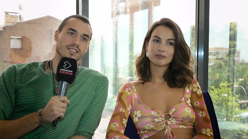 Katherine Henderson y Jesús Rubio, así son los actores que dan vida a la pareja influencer de ‘Zorras’