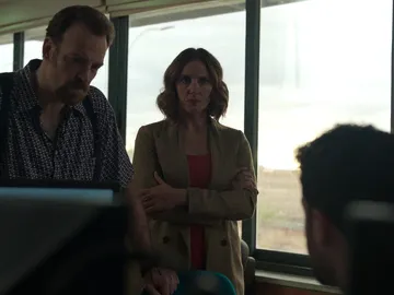 La Inspectora Pontón descubre que alguien atacó a Rafa en la puerta de los Aguilar el día de su muerte La Inspectora Pontón descubre que alguien atacó a Rafa en la puerta de los Aguilar el día de su muerte