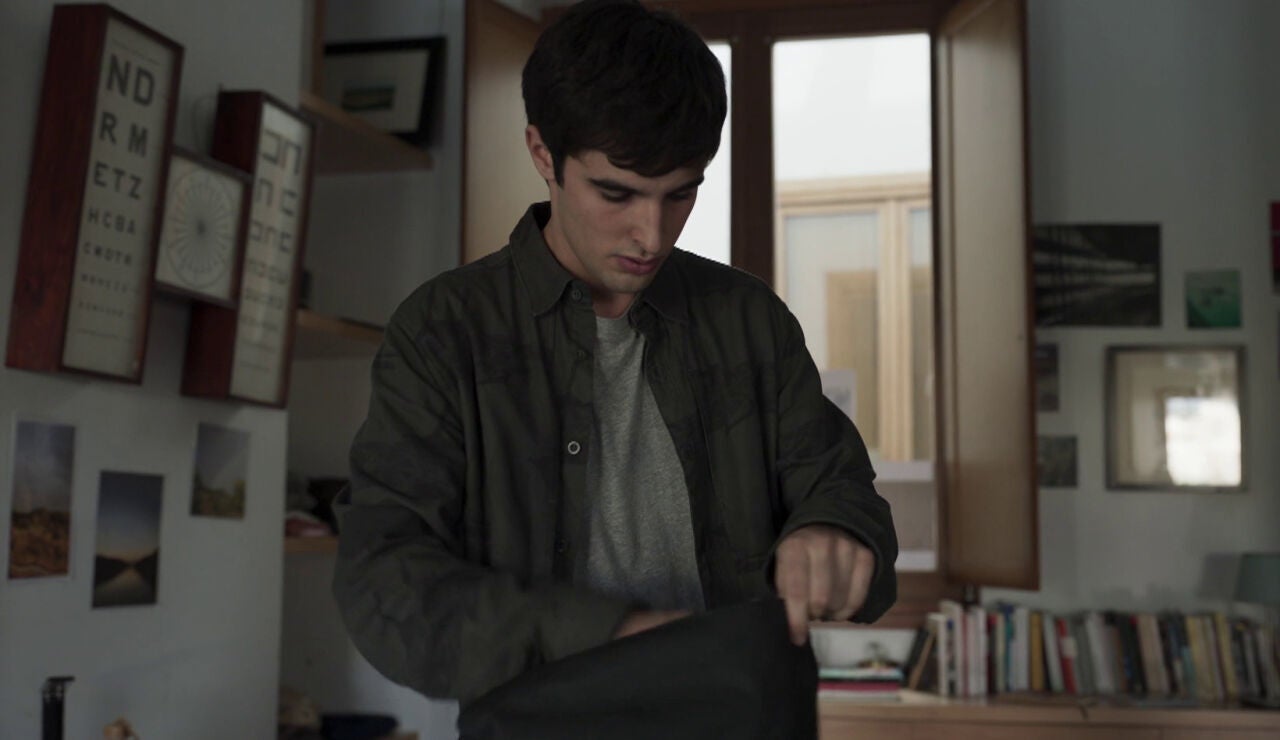 &Aacute;lex vuelve a casa&hellip; Para recoger sus cosas