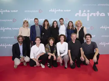 El elenco y los responsables del equipo de Déjate Ver El elenco y los responsables del equipo de Déjate Ver