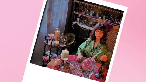 Las sesiones de tarot y ocultismo más personales de Madama Lucía Las sesiones de tarot y ocultismo más personales de Madama Lucía