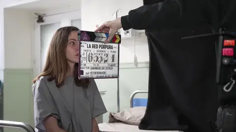 Así se rueda en el hospital y en la cárcel para crear el sexto capítulo de La red púrpura Así se rueda en el hospital y en la cárcel para crear el sexto capítulo de La red púrpura